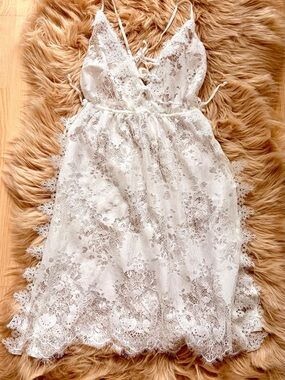 NEW White Lace Trim Satin Robe & Babydoll Nightgown Set